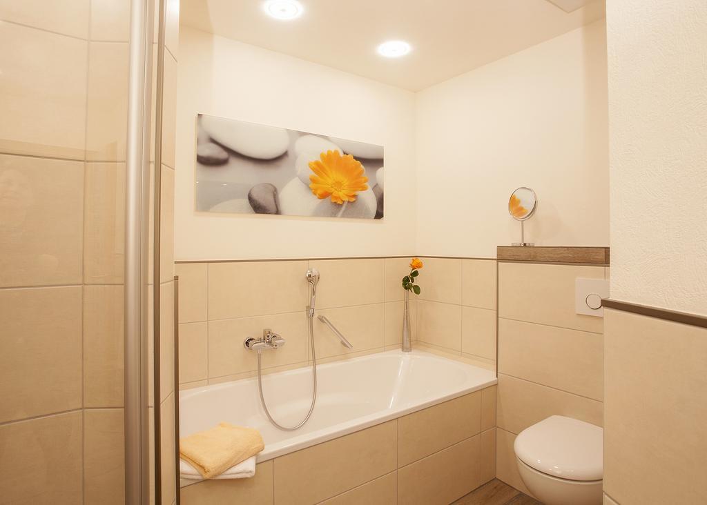 Hotel & Ferienappartements Edelweiss Willingen  Exteriör bild